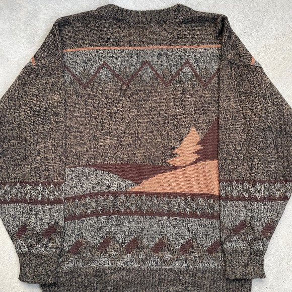 Men's Embroidered Patterned Sweater - Picture 8 of 8